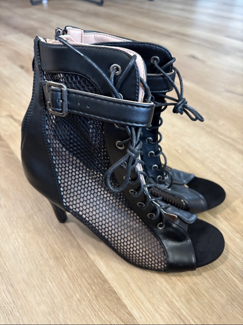 NEW Women’s Lace Up Mesh Peep Toe Boots
